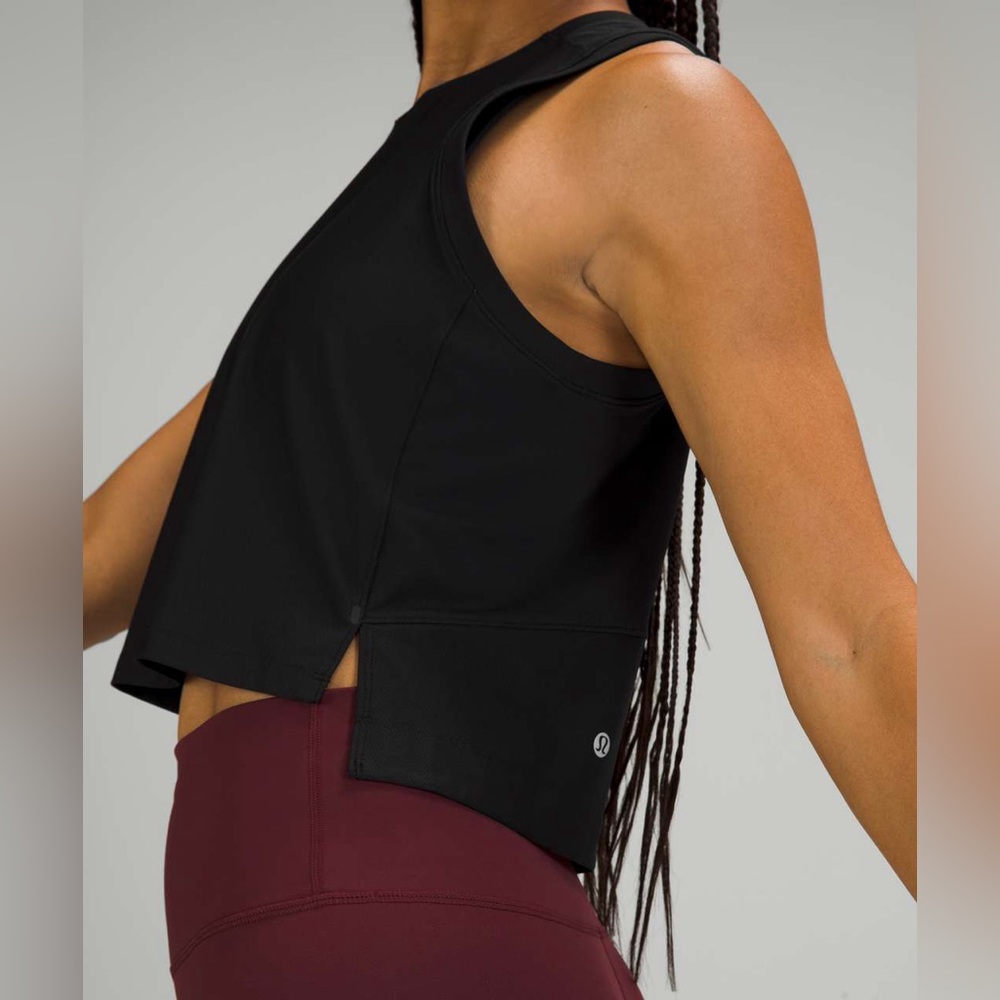 LULULEMON Mesh Back Cropped Train Tank Top - W1CV2S - Black - Sz 4